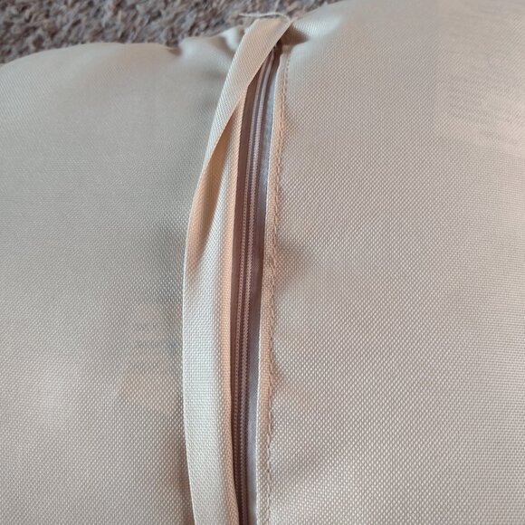 20x14 pillow with beagle dog motif - Picture 3 of 4